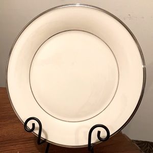 Lenox Solitaire 2 Dinner Plates 10 1/2”